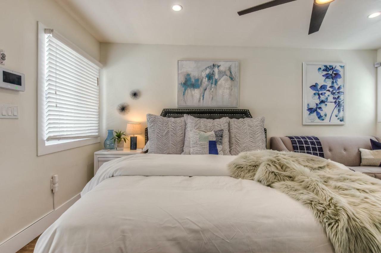 Long Beach Studio Suites Room photo